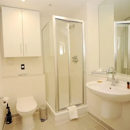 Premier Cabot Apartment