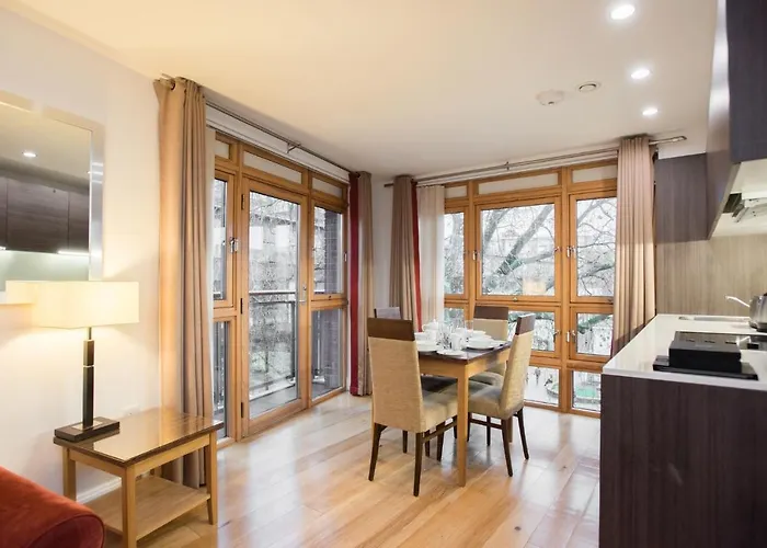 Premier Cabot Apartament *