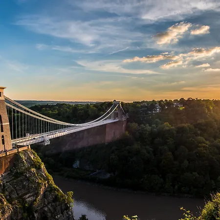 Premier Cabot Bristol